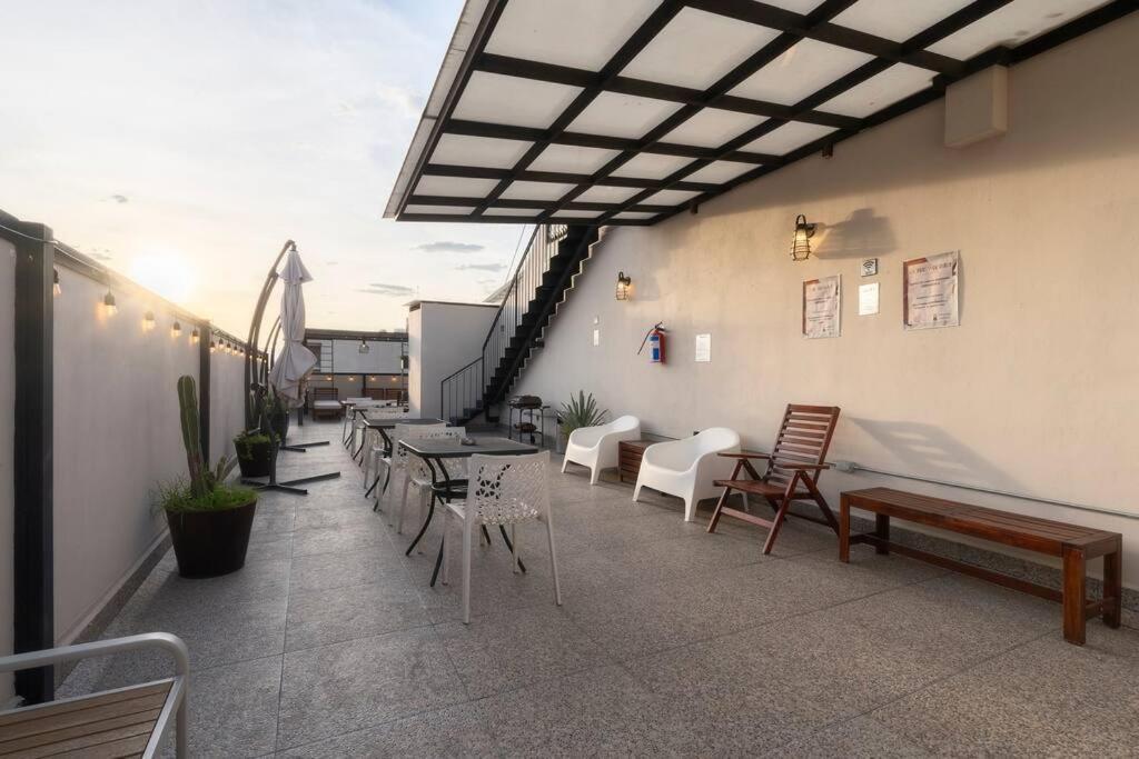 Appartamento 305 Dwntn With Ac And Balconies Fits 6 Rooftop *